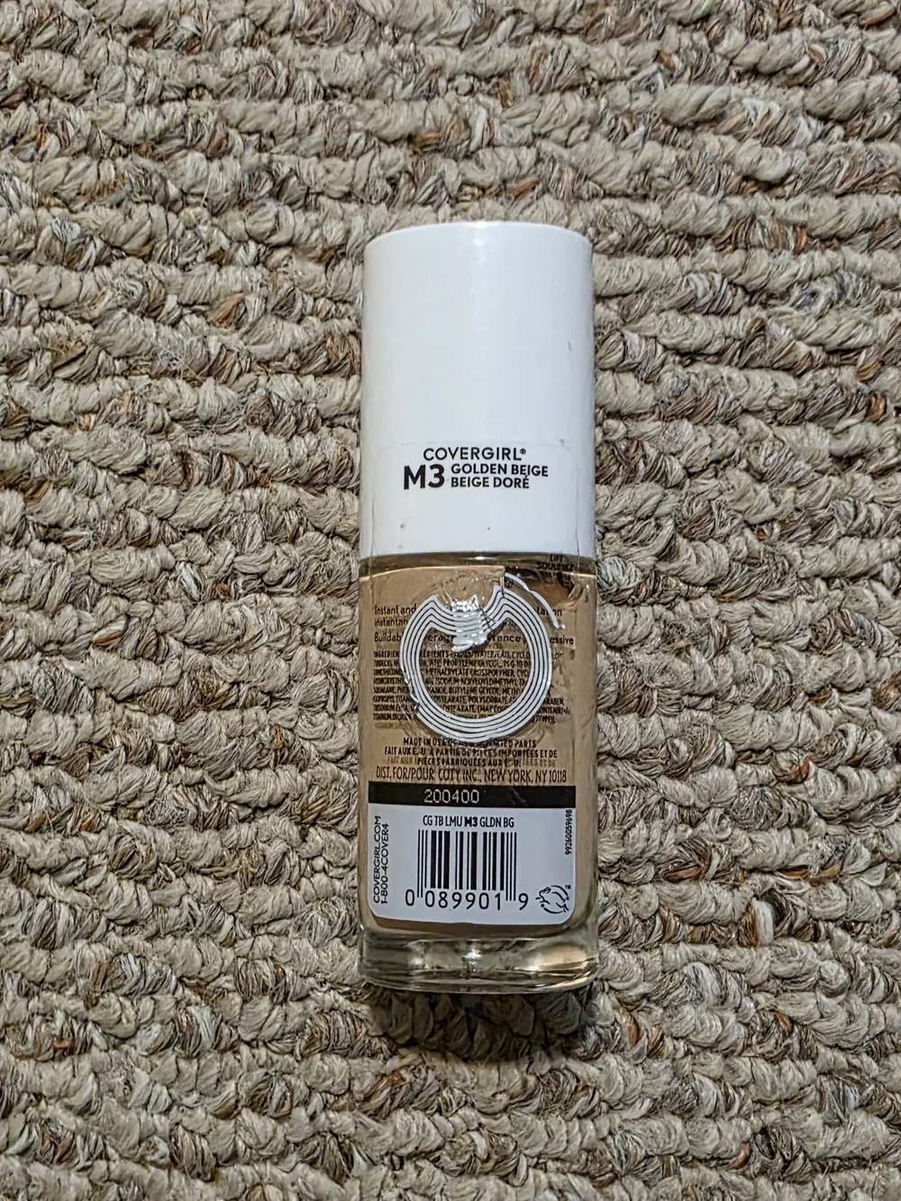 CoverGirl TruBlend Hydrating Liquid Foundation, M3 Golden Beige